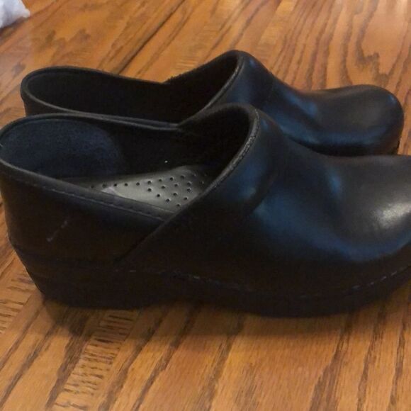 Dansko professional black box clog women’s size 6 - Picture 2 of 8